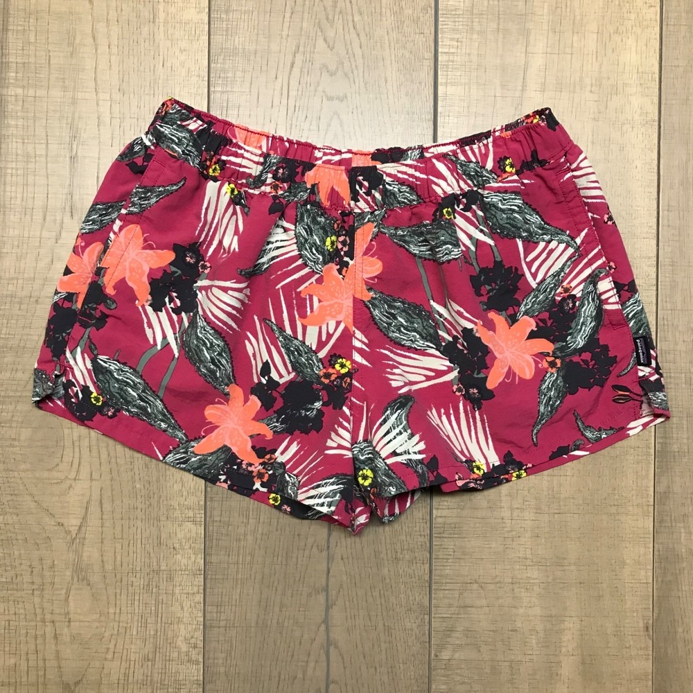 Patagonia Shorts Womens Size M Pink Barely Baggies Floral 2 in Lightweight Beach